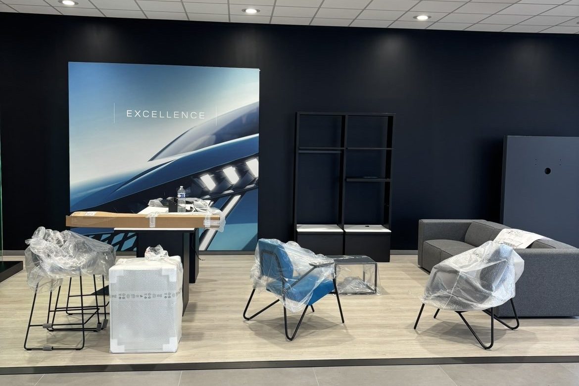 Espace d'accueil aménagé pour le groupe PSA